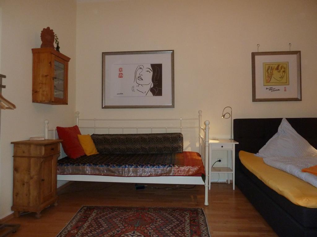 Vorderer Westen Kassel Bilik gambar