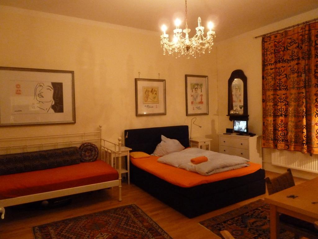 Vorderer Westen Kassel Bilik gambar
